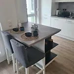 דירה Bookandstay24 Mit Kueche, Balkon Und Parkplatz