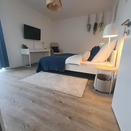 Bookandstay24 Mit Kueche, Balkon Und Parkplatz * Hanau
