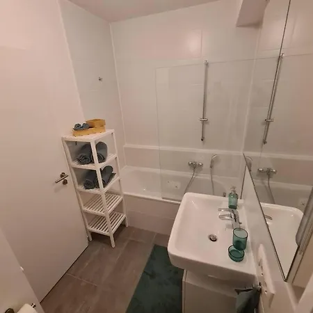 Bookandstay24 Mit Kueche, Balkon Und Parkplatz * Hanau