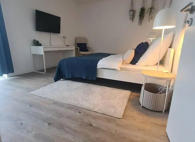 Bookandstay24 Mit Kueche, Balkon Und Parkplatz * Hanau